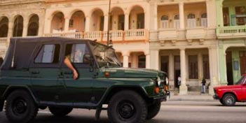 Véhicule russe Lada à Cuba